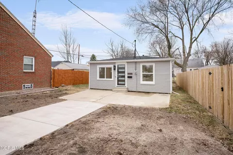 Exterior - 514 Conrad Ave, Toledo, OH 43607 photo 3 of 9