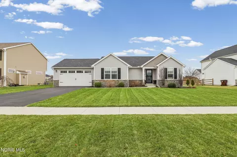 5328 Brint Crossing Blvd, Sylvania, OH 43560