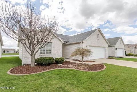 6859 Reflections Dr, Maumee, OH 43537