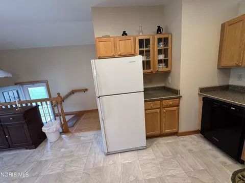 Kitchen - 9019 County Rd 19-50, West Unity, OH 43570 photo 2 of 2