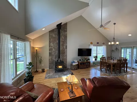 Living - 9019 County Rd 19-50, West Unity, OH 43570 photo 1 of 2