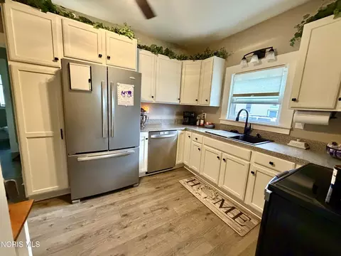 Kitchen - 111 W Wayne St, Paulding, OH 45879 photo 1 of 2