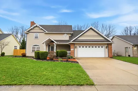 300 W Sawmill Rd, Findlay, OH 45840