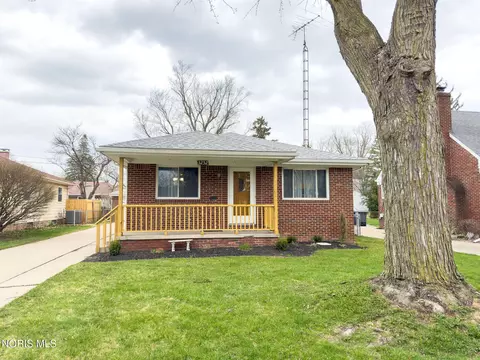 3252 Keemont Dr, Toledo, OH 43613