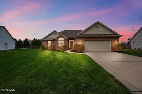 4718 Middle Br, Monclova, OH 43542