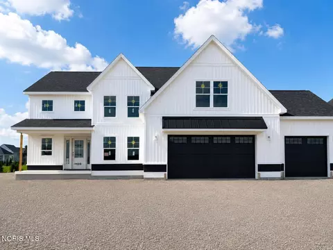 118 Old Dover Rd, Perrysburg, OH 43551