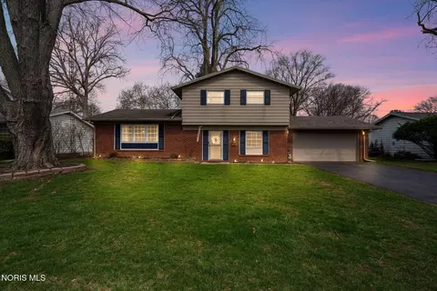 1913 Sunnylawn Dr, Toledo, OH 43614