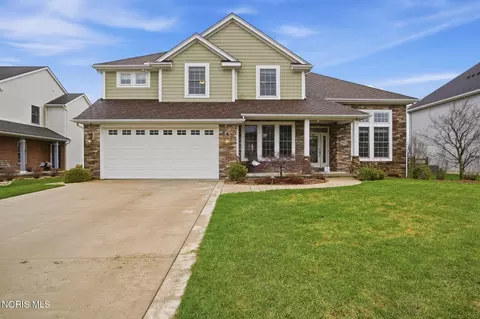 14677 Lake Meadows Dr, Perrysburg, OH 43551