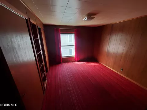 Bedroom - 131 N Hazel St, Upper Sandusky, OH 43351 photo 3 of 5