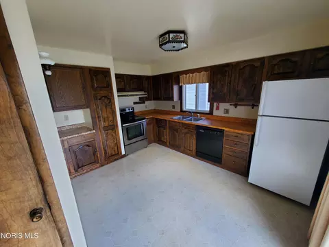 Kitchen - 131 N Hazel St, Upper Sandusky, OH 43351 photo 1 of 1
