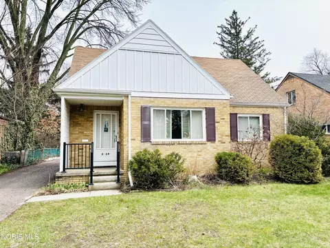 2524 Secor Rd, Toledo, OH 43606