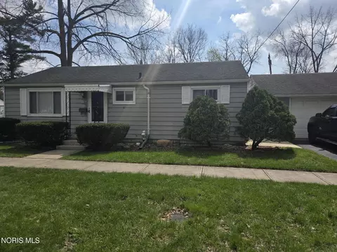 617 Lynn St, Findlay, OH 45840