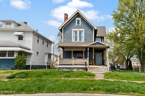 906 Oakwood Ave, Toledo, OH 43607