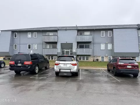 6201 Garden Rd #H135, Maumee, OH 43537