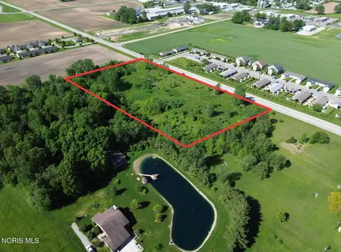 N Glenwood Avenue, Wauseon, OH 43567