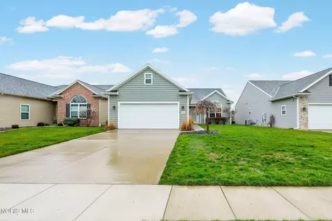 5066 Lake Breeze Ln, Maumee, OH 43537