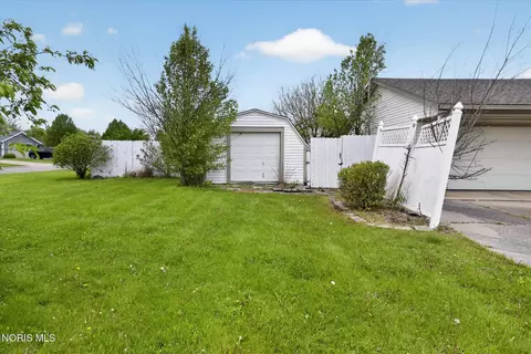Exterior - 1805 E Wilson St, Bryan, OH 43506 photo 7 of 7