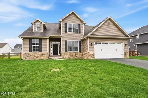 14961 Stonebridge Ln, Perrysburg, OH 43551