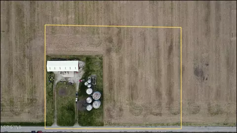 21672 County Road J, Fayette, OH 43521