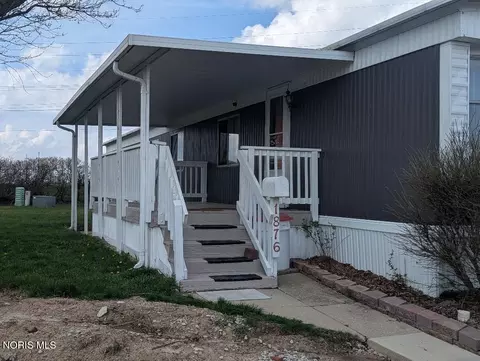 1876 Huntington Dr, Findlay, OH 45840