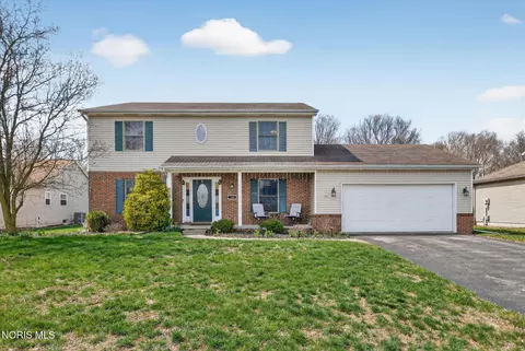 124 Springcove Ln, Holland, OH 43528
