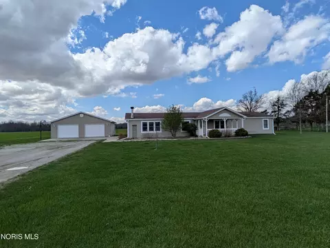 17156 Harris Rd, Defiance, OH 43512