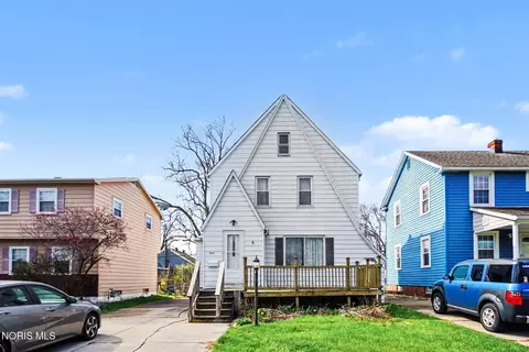 3141 Schneider Rd, Toledo, OH 43614