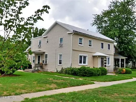 506 W Wayne St, Maumee, OH 43537