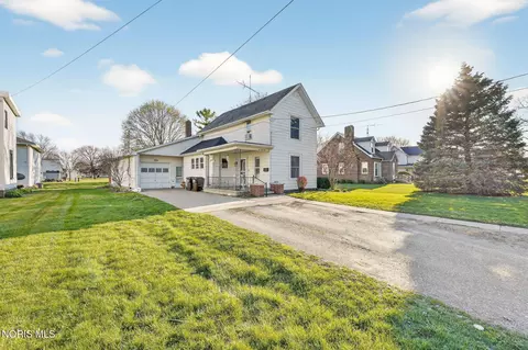 645 W Madison St, Gibsonburg, OH 43431