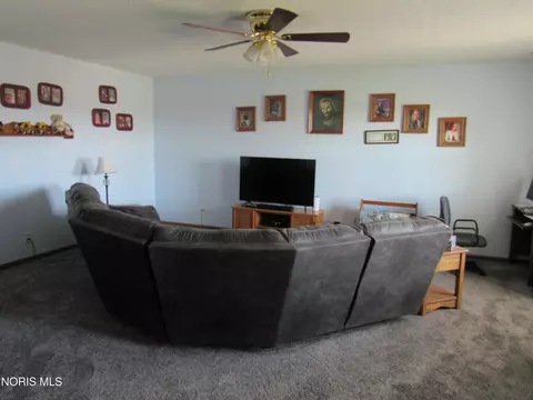 Living - 8437 18 Rd, Bryan, OH 43506 photo 3 of 3