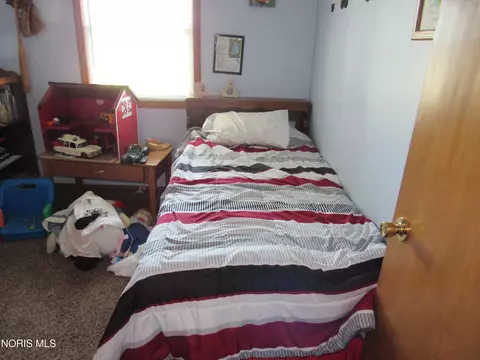 Bedroom - 8437 18 Rd, Bryan, OH 43506 photo 4 of 4