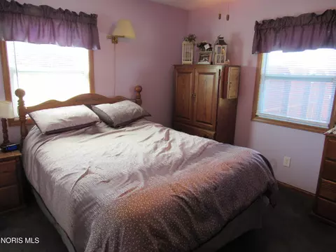 Bedroom - 8437 18 Rd, Bryan, OH 43506 photo 2 of 4