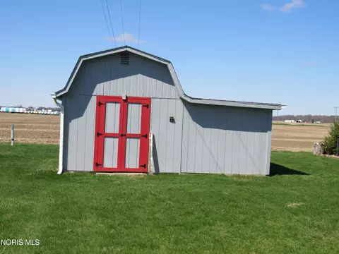 Exterior - 8437 18 Rd, Bryan, OH 43506 photo 5 of 7