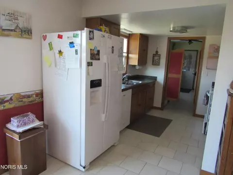 Kitchen - 8437 18 Rd, Bryan, OH 43506 photo 1 of 3