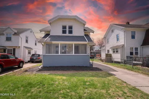 643 Waybridge Rd, Toledo, OH 43612