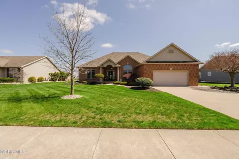 10657 Cherokee Dr, Findlay, OH 45840
