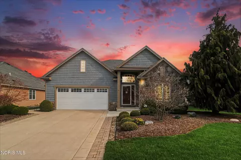 7450 Hickory Valley Dr, Maumee, OH 43537
