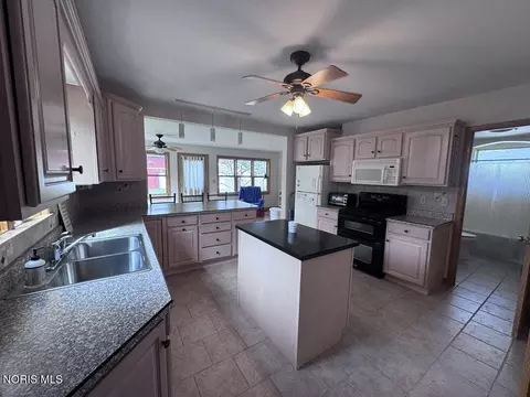 Kitchen - 423 N Johnson St, Ada, OH 45810 photo 1 of 4