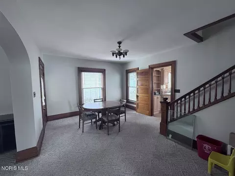 Dining - 423 N Johnson St, Ada, OH 45810 photo 2 of 2