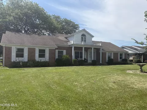 23746 W State Route 579, Curtice, OH 43412