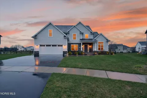 9265 Nate Ct, Sylvania, OH 43560