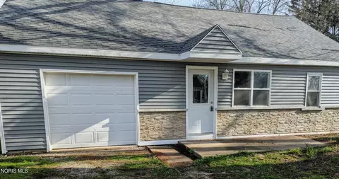 203 E Cherry St, Liberty Center, OH 43532