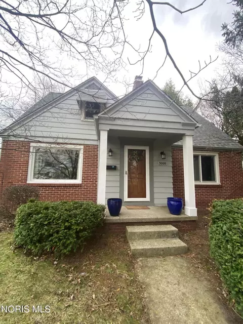 3008 Pemberton Dr, Toledo, OH 43606