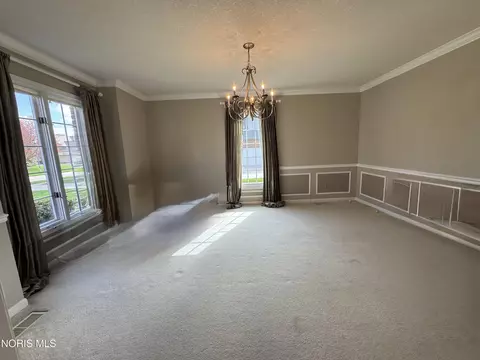 Living - 7455 Valhalla Dr, Maumee, OH 43537 photo 1 of 1