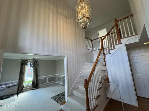 Entry Way - 7455 Valhalla Dr, Maumee, OH 43537 photo 2 of 2