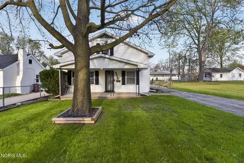 5539 Mc Lain Dr, Sylvania, OH 43560