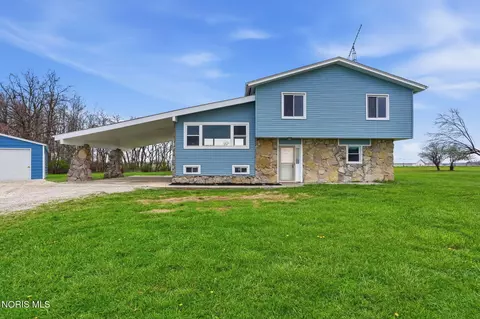4204 Quaintance Rd, Bucyrus, OH 44820