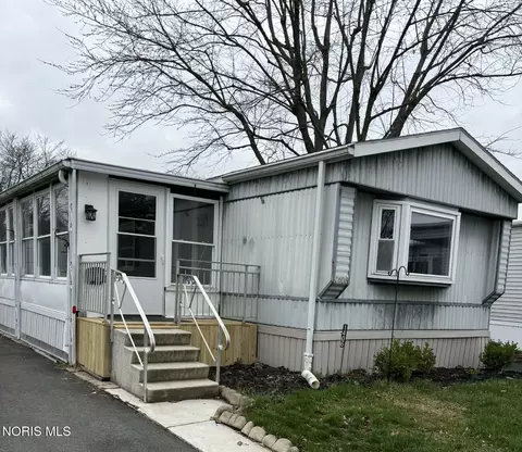 1406 Huntington Dr, Findlay, OH 45840