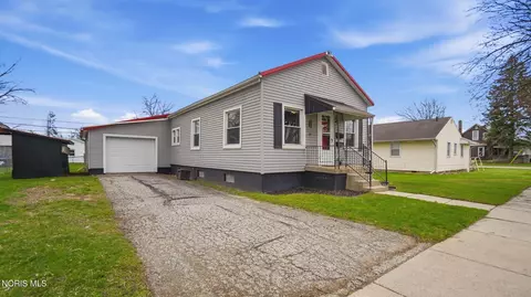 310 N Beech St, Bryan, OH 43506