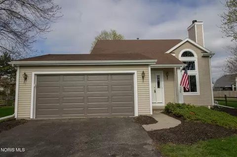 1538 Eaglecrest Rd, Perrysburg, OH 43551